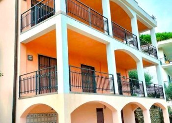 Facciata - Villa Regione Torbora, Noli - foto 3