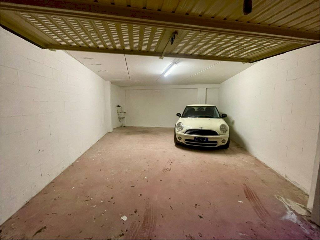 Box auto - Box via Angelo Barile, Albissola Marina - photo 2