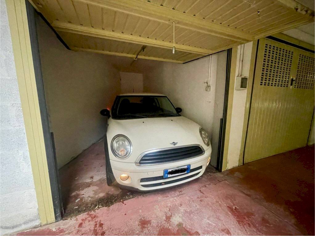 Box auto - Box via Angelo Barile, Albissola Marina - foto 1