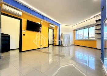 Stanza non arredata - Apartment via Vincenzo e Tommaso Garassino, Savona (neighborhood Centro storico) - photo 7