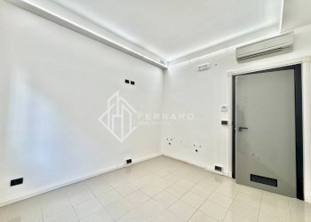 Stanza non arredata - Apartment via Vincenzo e Tommaso Garassino, Savona (neighborhood Centro storico) - photo 16