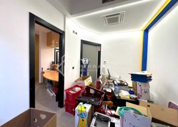 Stanza non arredata - Apartment via Vincenzo e Tommaso Garassino, Savona (neighborhood Centro storico) - photo 32