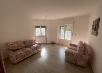 camera da letto - Appartamento Via Papa Giovanni XXIII 27, Chieti - foto 12