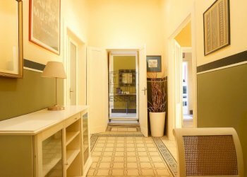 Vendesi appartamento in zona piazza San Michele Lu - Appartamento Piazza San Michele 5, Lucca - foto 1