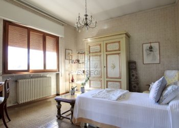 vendesi villetta con giardino privato capannoriIMG - Casa indipendente Via Vecchia Pesciatina in Gragnano, Lucca - foto 11