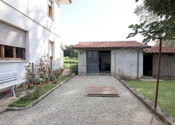 vendesi villetta con giardino privato capannoriIMG - Independent house Via Vecchia Pesciatina in Gragnano, Lucca - photo 28