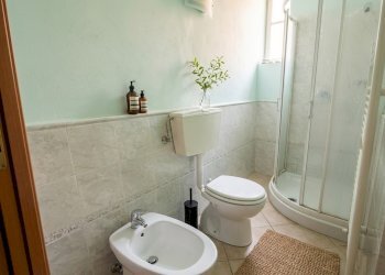 bagno.png - Trilocale La Spezia - foto 7