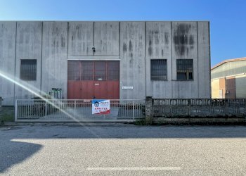 facciata - Shed Via Amendola 4, San Pietro in Casale - photo 1