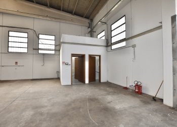 magazzino - Shed Via Amendola 4, San Pietro in Casale - photo 11