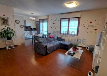 Immagine WhatsApp 2025-11-06 ore 15.15.35_a6f7e24d - Trilocale Via Primavera, Riva Ligure - foto 4