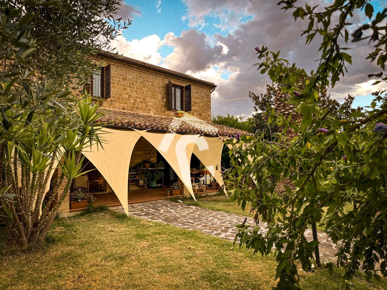 0B79D898-7911-4FEF-B6FE-4E9AF0ABC3FC.jpeg - Casale Monte Roberto - foto 1