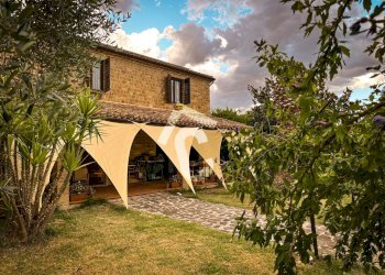 0B79D898-7911-4FEF-B6FE-4E9AF0ABC3FC.jpeg - Casale Monte Roberto - photo 1