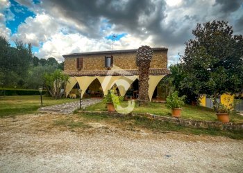 9D2830B6-9ABC-4A53-8DF8-DEE94425076C.jpeg - Casale Monte Roberto - photo 27