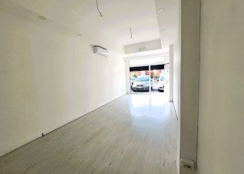 WhatsApp Image 2025-11-07 at 10.56.38 (3).jpeg - Locale Commerciale Via Rimembranze, Amelia - foto 7