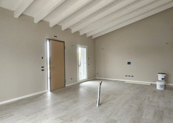 20250218_140433.jpg - Villa Trifamiliare Montirone - foto 8