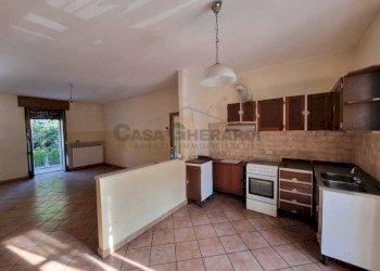 WhatsApp Image 2025-11-13 at 14.32.12.jpeg - Trilocale Via Roma, Zogno - foto 4