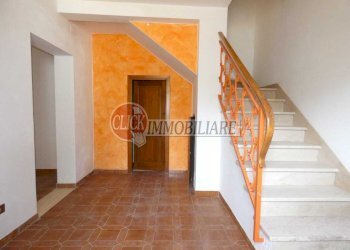 P1090601.JPG - Appartamento Borgo San Lorenzo - foto 1