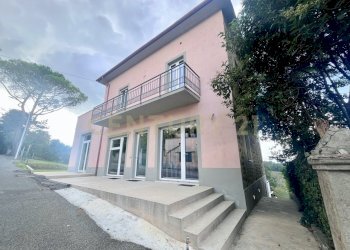 FACCIATA STRADA - Villa Piazza Barbana 35, Scansano - foto 8
