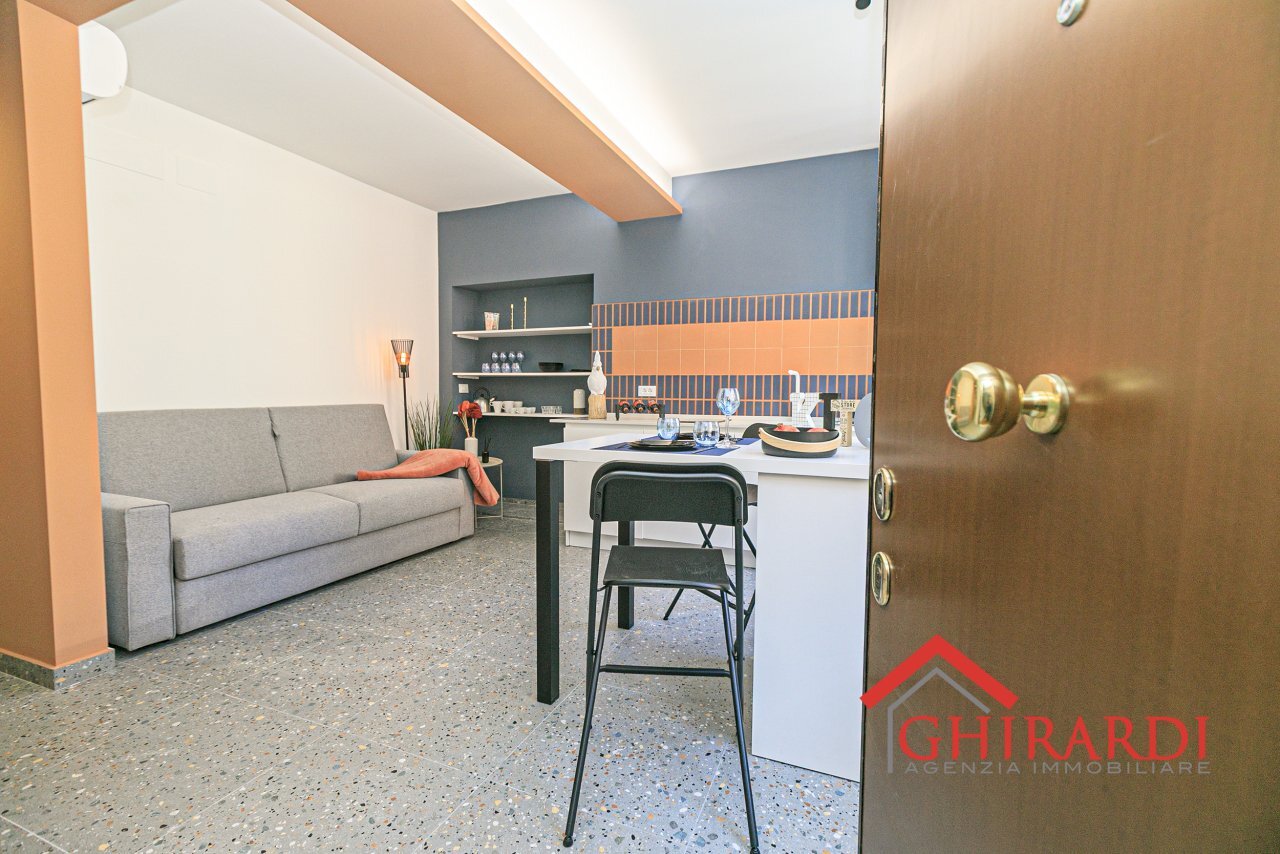 1.0 ingresso.zonagiorno.jpg - Quadrilocale Via Ramiro Ginocchio 10, Genova (zona Sestri Ponente) - foto 2