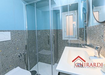 5.0 bagno.jpg - Quadrilocale Via Ramiro Ginocchio 10, Genova (zona Sestri Ponente) - foto 20