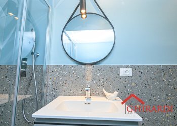 5.2 bagno.jpg - Quadrilocale Via Ramiro Ginocchio 10, Genova (zona Sestri Ponente) - foto 22