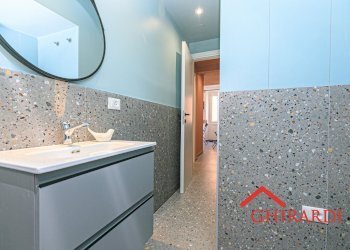 5.4 bagno.jpg - Quadrilocale Via Ramiro Ginocchio 10, Genova (zona Sestri Ponente) - foto 24