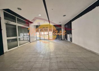 41b51c3c-5b87-443b-98cd-c71e3249f814.jpeg - Locale Commerciale Viale Zecchino, Siracusa - foto 1