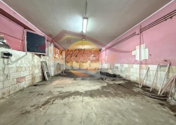 7b6616e6-ba4d-45d4-96f0-5f0f86df0748.jpeg - Locale Commerciale Viale Zecchino, Siracusa - foto 5