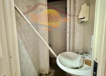 8d88db16-ae5d-428c-9501-941c2a3818e2.jpeg - Locale Commerciale Viale Zecchino, Siracusa - foto 8