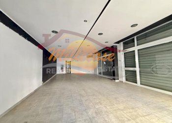 75e00cd9-744e-40f4-bd32-46ab4e005acc.jpeg - Locale Commerciale Viale Zecchino, Siracusa - foto 10