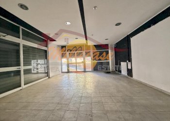 07803df7-39f5-4c27-b6b2-8763c88fc443.jpeg - Locale Commerciale Viale Zecchino, Siracusa - foto 16