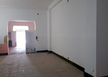 IMG20251107091828.jpg - Locale Commerciale Via Guglielmo Marconi, Lamezia Terme - foto 3