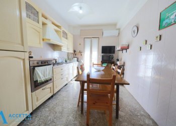 cucina - Trilocale Via Cesare Pascarella 6, Taranto - foto 5