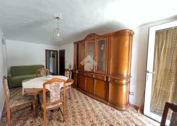 Two-room apartment Via Costa, San Francesco al Campo - photo 4