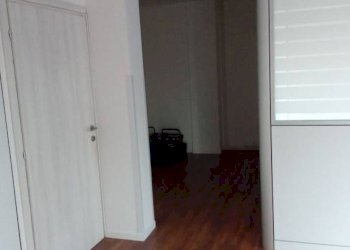 Disimpegno - Shop viale Edmondo De Amicis, Carpi - photo 6