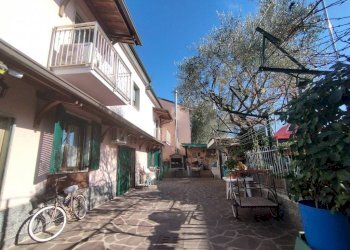 Cortile interno - Villa via Dante Alighieri, 1, Sedriano - foto 3