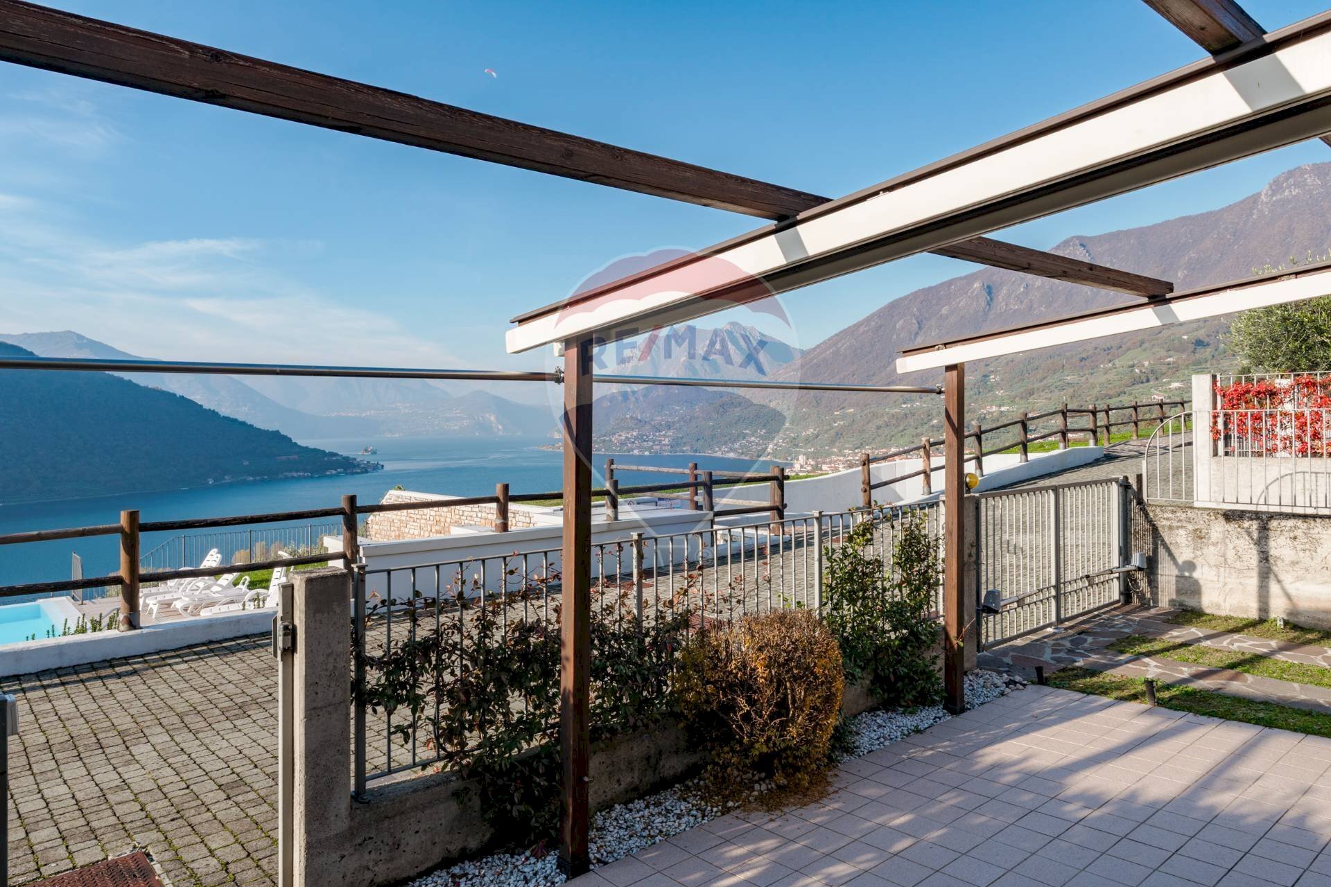 Terrazza - Three-room apartment Traversa Prima via De Gasperi
 
13, Sale Marasino - photo 1