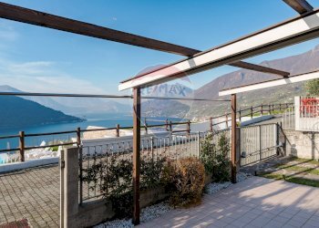 Terrazza - Three-room apartment Traversa Prima via De Gasperi
13, Sale Marasino - photo 1