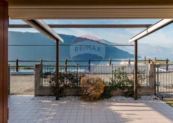 Terrazza - Three-room apartment Traversa Prima via De Gasperi
13, Sale Marasino - photo 4