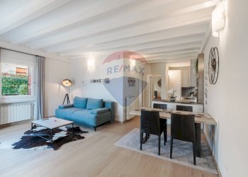 Sala da pranzo - Three-room apartment Traversa Prima via De Gasperi
13, Sale Marasino - photo 8