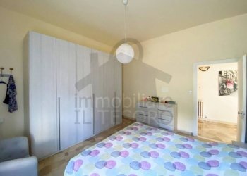 Camera da letto - Villa via Medrina, Borghi - photo 32