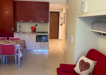 Cucina - Bilocale via Giuseppe Francesco Medail, 12, Bardonecchia - foto 4