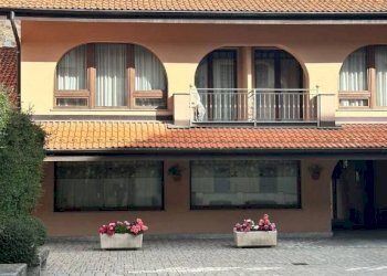 Facciata - Bilocale via Giuseppe Francesco Medail, 67, Bardonecchia - foto 1