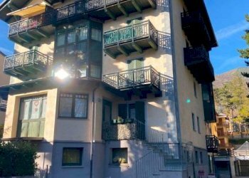 Facciata - Bilocale via Giuseppe Francesco Medail, 39, Bardonecchia - foto 2