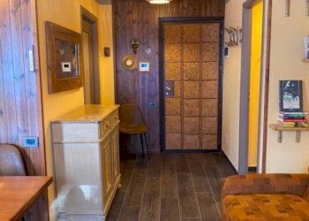 Salone - Trilocale via Montello, 49, Bardonecchia - foto 11