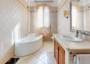 Porzione di casa Via Correggio, Cento - foto 32