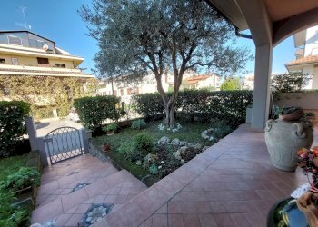 Portico - Villa Bifamiliare Via R. Luxemburg, 42A, Imola - foto 2