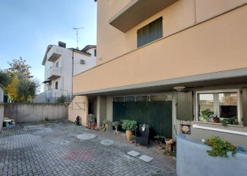 Esterno - Villa Bifamiliare Via R. Luxemburg, 42A, Imola - foto 25