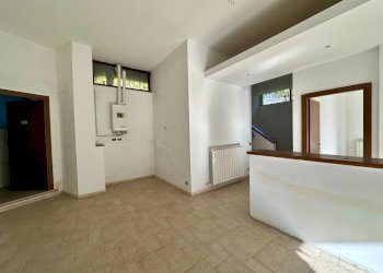 Foto 16 - Negozio Via Maresciallo Luigi Cadorna, Malnate - foto 16