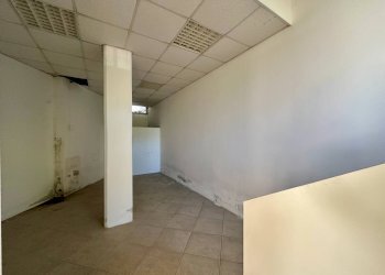 Foto 17 - Negozio Via Maresciallo Luigi Cadorna, Malnate - foto 17